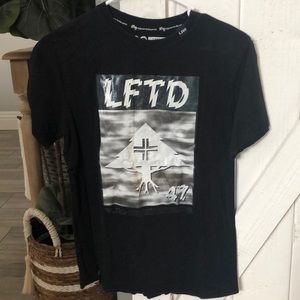 LRG boys T-shirt